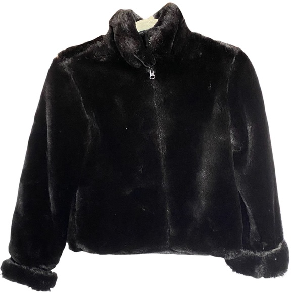 GAP | Faux Fur Crop Zip Front Kids Jacket - Picture 8 of 8